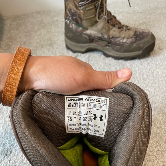 Underamour Hunting/Hiking Boots - Picture 5 of 7